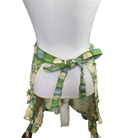 Ruffle Trim Half Apron yellow and green print - Picture 4 of 5